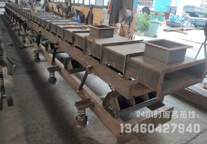 彈性連桿式振動輸送機(jī)各型號輸送速度與輸送能力的計算