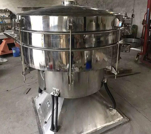 干鹽分級用什么篩分機，搖擺篩怎么樣？